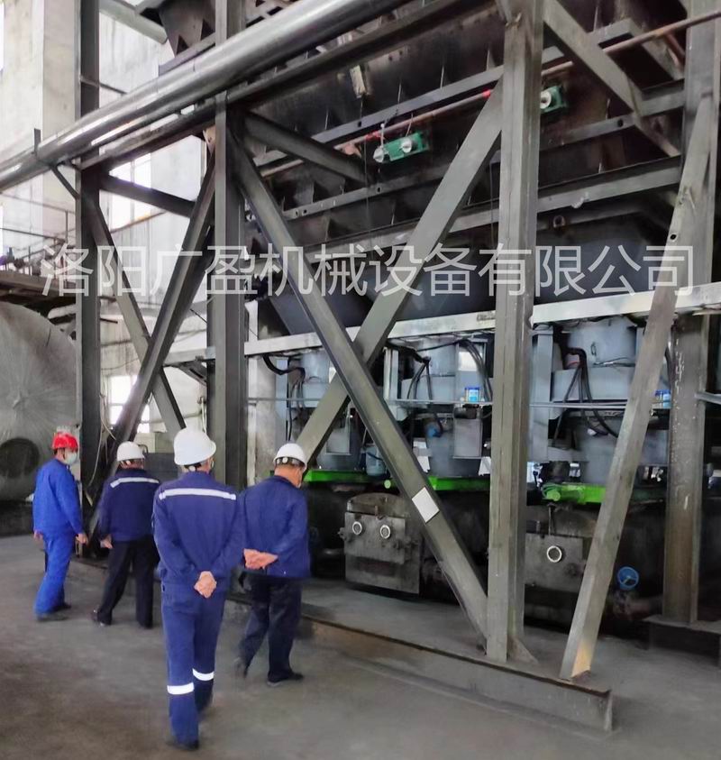 府谷項(xiàng)目煤倉清堵機(jī)安裝調(diào)試完成，運(yùn)行良好！